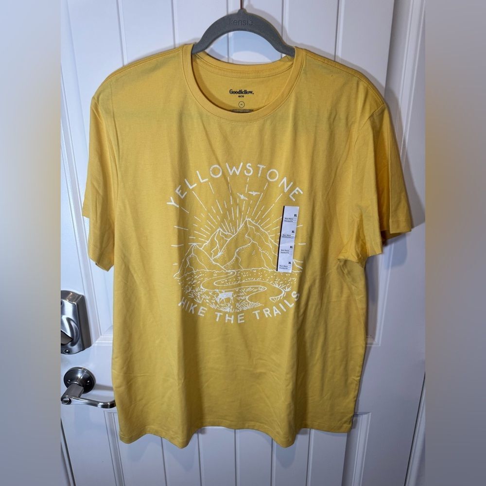 Men’s XL NWT Yellowstone Tee